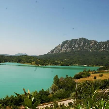 Alojamento de Acomodação e Pequeno-almoço La Montagna Rosa Castelnuovo (Isernia)