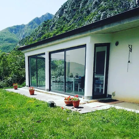 La Montagna Rosa Bed & Breakfast