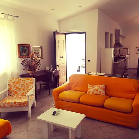 Alojamento de Acomodação e Pequeno-almoço La Montagna Rosa 3*