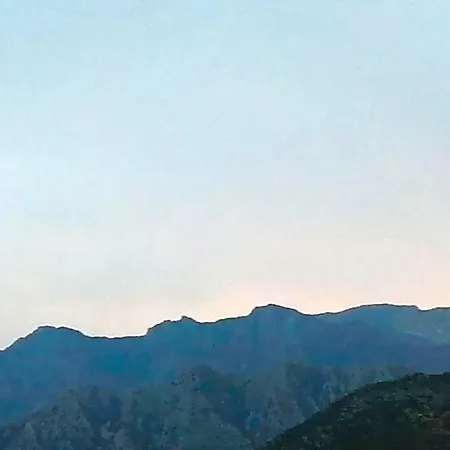 La Montagna Rosa Bed & Breakfast Castelnuovo (Isernia)