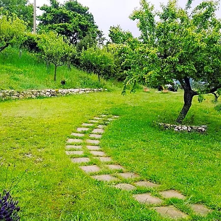 La Montagna Rosa 3* Castelnuovo (Isernia)